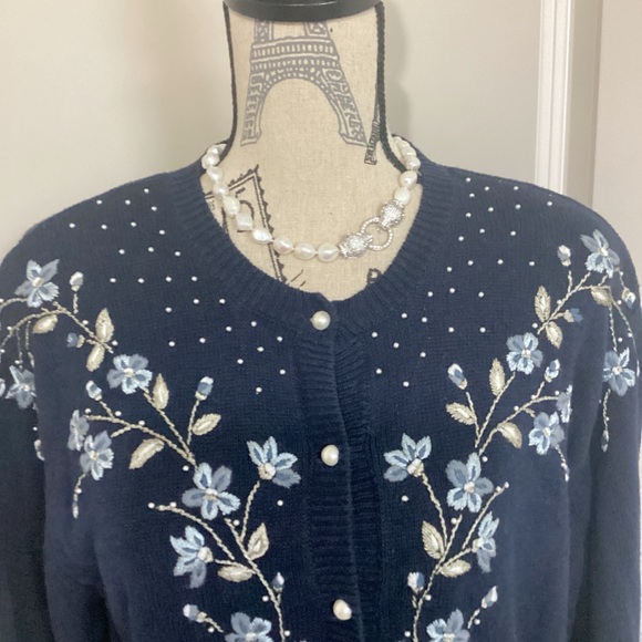 Koret Women’s NavyBlue Pearl & Floral Embroidery Pearl Button Down LS Cardigan - Picture 2 of 5